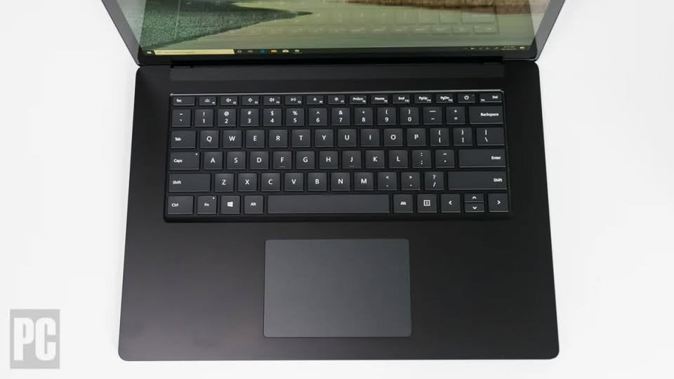 Surface Laptop 3 – 13.5″ Touchscreen, Intel i5-10th Gen, 8GB RAM, 256GB SSD – Excellent Condition